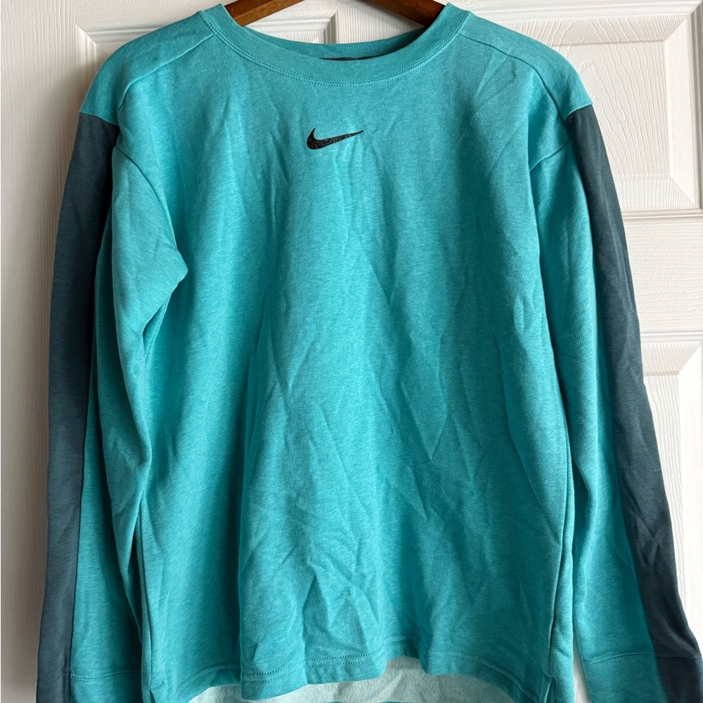 Nike Yoga Boys Loose Fit Training Top Therma Fit NWT Large